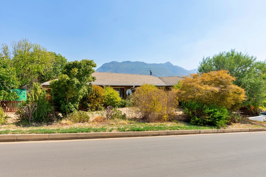 3 Bedroom Property for Sale in Riebeek Kasteel Western Cape